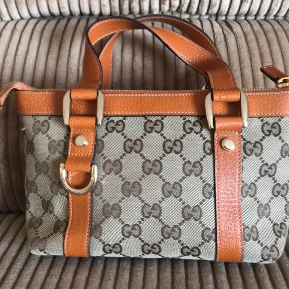 Authentic Gucci handbag - Picture 2 of 7